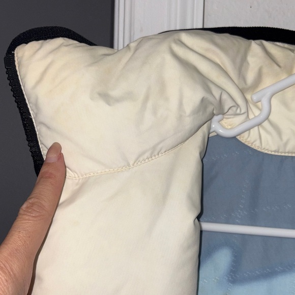 NAUTICA Thick Puffer/Ski Jacket in Pale Blue & Cream. Reversible. - Picture 10 of 14